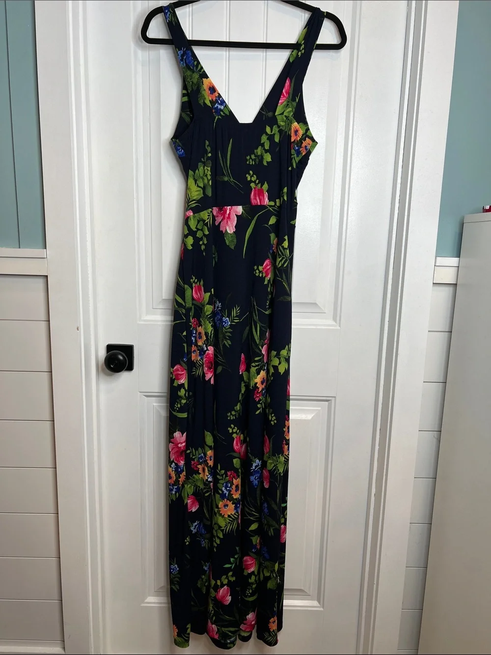 Le Lis Women’s Navy Faux Wrap Floral Print Maxi Dress. Size Medium. - Picture 5 of 12